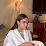 Diana Penty Instagram - Fries. Contour. Fries. Repeat.