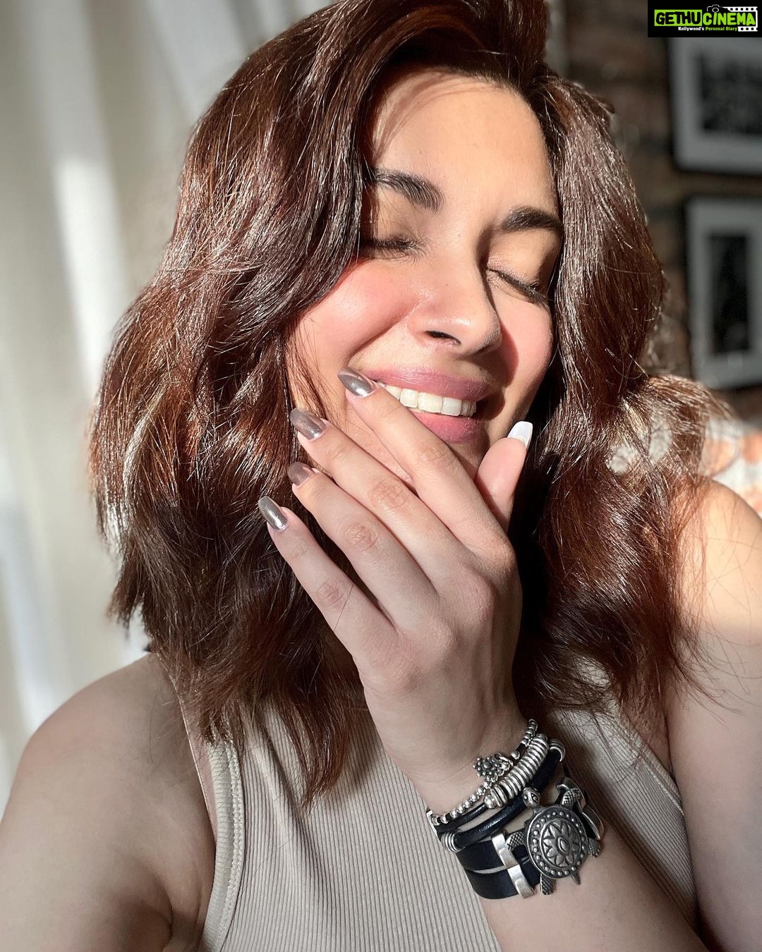 Diana Penty Instagram - Top of the morning to you! ☀️