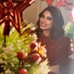 Diana Penty Instagram - Christmas is coming 🎄 #VanityVanPhotoSeries