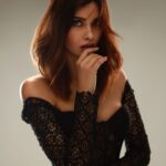 Diana Penty Instagram - ✨🖤 Outfit: @bennusehgallofficial HMU: @gpkritikos Styled by: @namitaalexander Assisted by: @tunushkaa 📸: @rahuljhangiani
