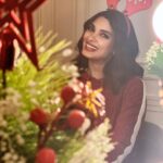 Diana Penty Instagram - Christmas is coming 🎄 #VanityVanPhotoSeries