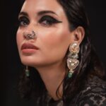 Diana Penty Instagram – ⚫️ #DiwaliNights

Outfit: @payalkhandwala
Jewellery: @curiocottagejewelry
HMU: @shraddhamishra8
Styling: @Namitaalexander
📸: @haranish.hrf