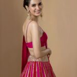 Diana Penty Instagram - Absolutely MUST wear pink on Wednesdays 😬 #AboutLastNight Outfit: @faabiianaofficial Jewellery: @beenarahejafinejewellery HMU: @shraddhamishra8 Styling: @Namitaalexander 📸: @mercwithcam