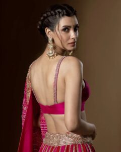 Diana Penty Instagram - Absolutely MUST wear pink on Wednesdays 😬 #AboutLastNight Outfit: @faabiianaofficial Jewellery: @beenarahejafinejewellery HMU: @shraddhamishra8 Styling: @Namitaalexander 📸: @mercwithcam