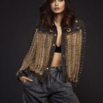 Diana Penty Instagram - Denim Baby HMU: @gpkritikos Styling: @namitaalexander Assisted by: @tunushkaa 📸: @rahuljhangiani