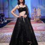 Diana Penty Instagram - Bombay Times Fashion week ‘22 🖤 On the ramp for @indya x @giva.co! @darwinplatformgroupofcompanies
