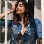 Diana Penty Instagram - Framed🪟