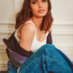 Diana Penty Instagram - 🦦 #VanityVanPhotoSeries