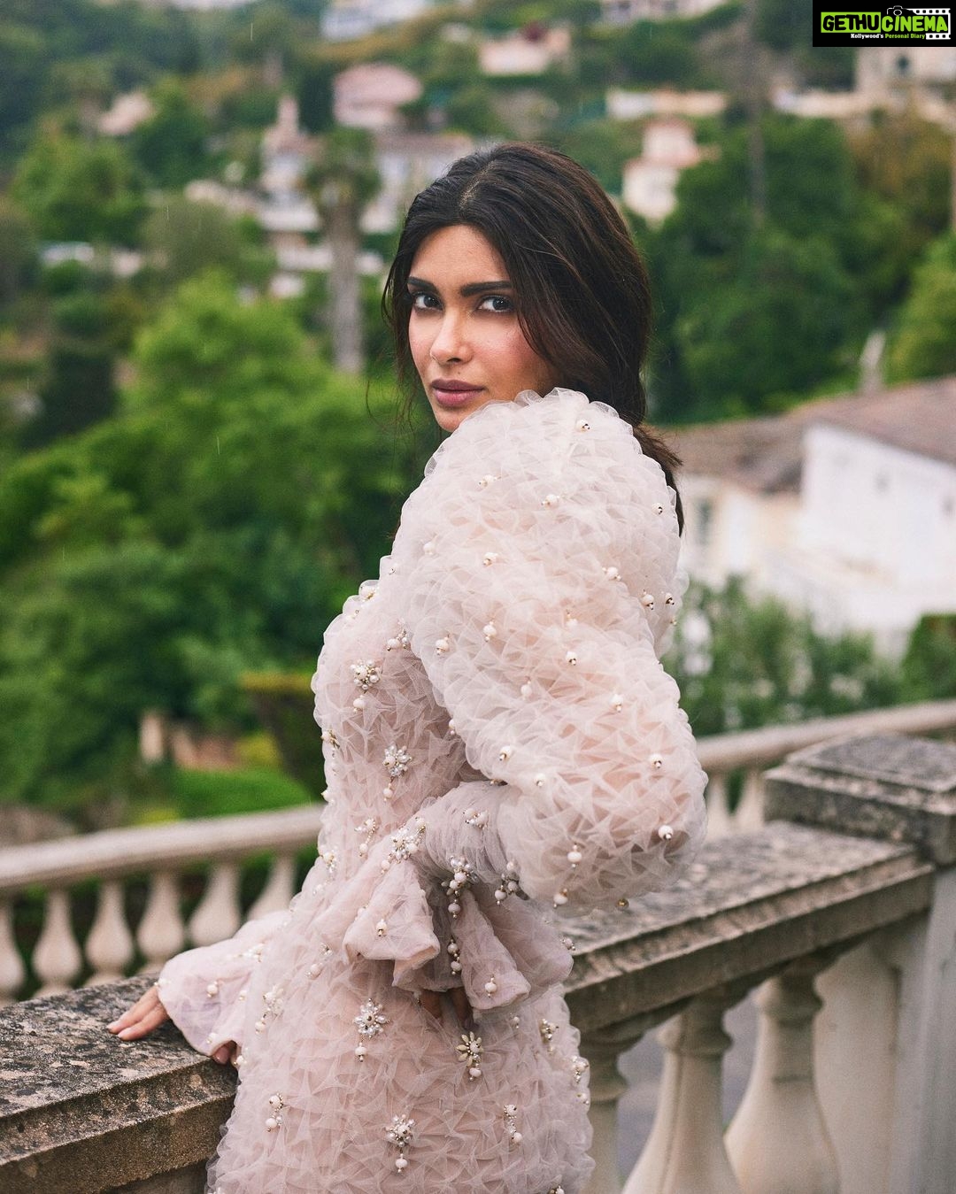 Diana Penty Instagram - Bubble wrap but make it fashion πποΈ One of my favourites this Cannes βΊοΈ Outfit : @saiidkobeisy Shoes : @enricocuini Styling: @namitaalexander Style Team : @sabrinawhite98 @gupta_eshaaa Cannes Assistant : @thanishqkokare Hair/Make Up : @shraddhamishra8 Photographer : @eastmancolourr @wilsonballarin #GreyGoose #ViveLeVoyage @festivaldecannes @greygoose @fetch_india Cannes, France