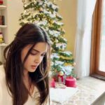 Diana Penty Instagram - It's almost 2022, can't we just teleport? #WheresTheGoodPart #2020Done