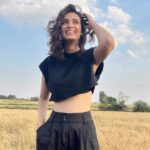 Diana Penty Instagram - 🌾☀️