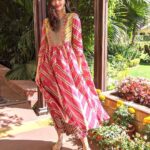 Diana Penty Instagram - Har रोज़ same pose. *keeps straight face