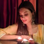 Diana Penty Instagram - A diya for hope, love and peace. Happy Diwali everyone 😊❤️