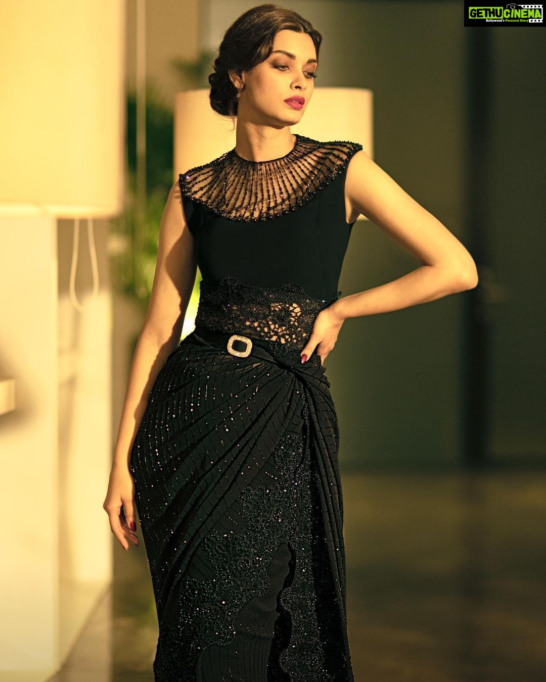 Diana Penty Instagram - In nine yards of @shahabdurazi ðŸ¤ðŸ–¤