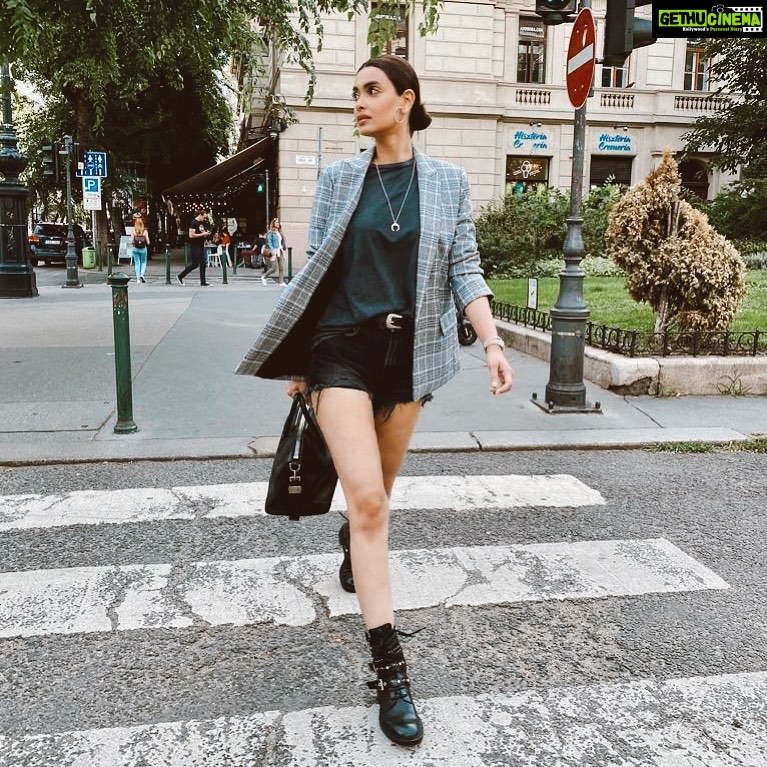 Diana Penty Instagram - 🚧🚧