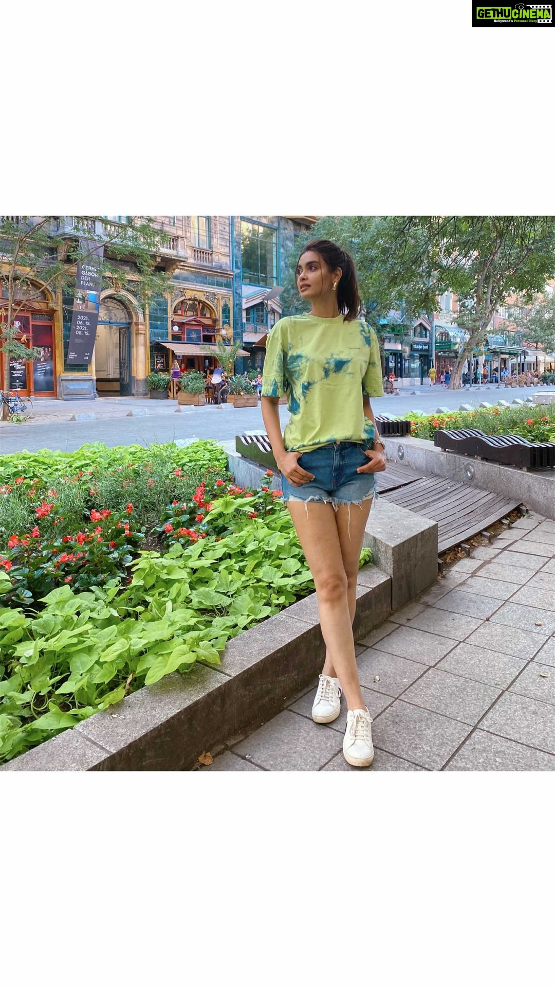 Diana Penty Instagram - Sunday done right ✅