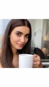 Diana Penty Instagram - Mornings so beautiful in Budapest 😇

#TeaWithD

🎶: @anumita.nadesan