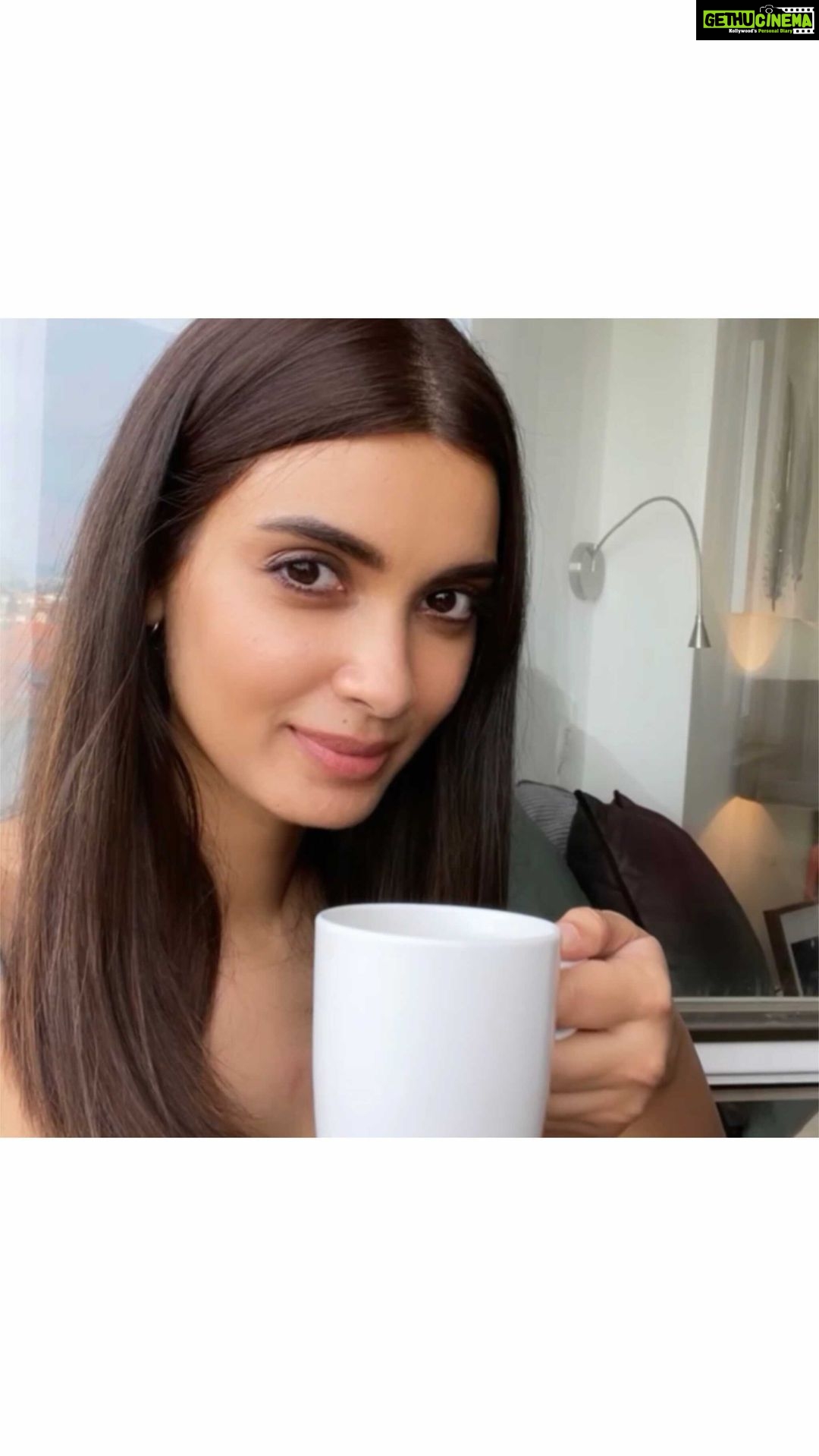 Diana Penty - 285.5K Likes - Mornings so beautiful in Budapest 😇
#TeaWithD
🎶: @anumita.nadesan