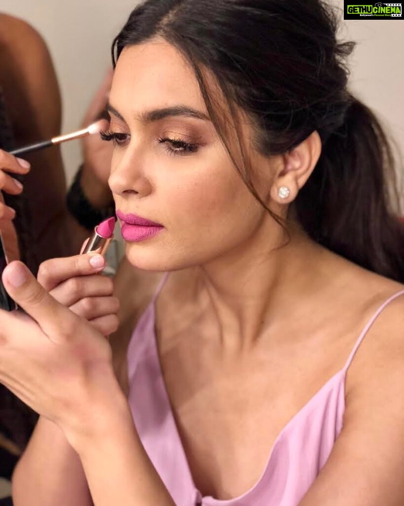 Diana Penty Instagram - One of my many memories on set with @esteelauderin. Happy Birthday to Mrs. Estée Lauder, my forever favourite icon who started her amazing brand 75 years ago. I'm so proud to be part of the Estée Lauder family. #EsteeModel #Estee75 ♥️🥰 @esteelauder