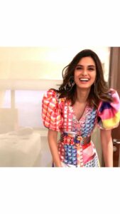 Diana Penty Instagram - Can't imagine life without music 🎶...and some madness 😬
#WorldMusicDay #ReelItFeelIt