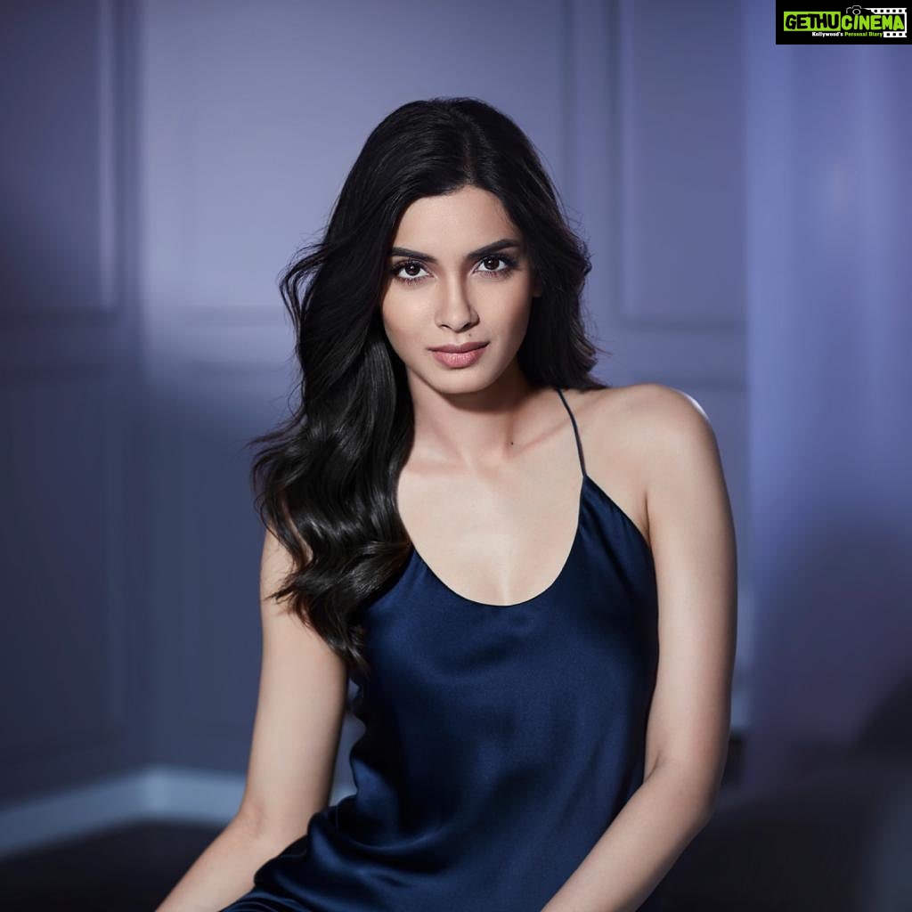 Diana Penty Instagram - Multi-tasking when I sleep. How you ask? With Estée Lauder’s Advanced Night Repair, as it takes care of my skin while I’m 😴 . . . #Repost @esteelauderin Happy World Sleep Day #EsteeBeauties 💤 This #World Sleep Day, let's maximize our beauty sleep and achieve that morning glow only with Estée Lauder. Celebrate with us and be part of our #Generation ANR 💖