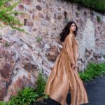 Diana Penty Instagram - My last day on the French Riviera, in @albertaferretti 😍 Au revoir Cannes…until we meet again ❤️ Full look: @albertaferretti Stylist: @namitaalexander Style team: @thanishqkokare Make Up/Hair: @shraddhamishra8 Photographer: @eastmancolourr Videographer: @amitsingh.dop, @shakeelbinafzal #GreyGoose #ViveLeVoyage @festivaldecannes, @greygoose @fetch_india Cannes, France