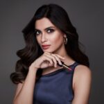 Diana Penty Instagram - Celebrating Valentine’s week with @esteelauderin 💋💄