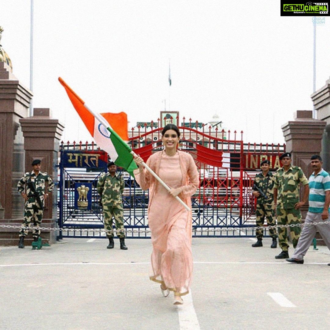 Diana Penty Instagram - #HappyRepublicDay India 🇮🇳❤️ Jai Hind!