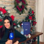Diana Penty Instagram - T’is the season to be jolly! 🎄😁 Got that warm, fuzzy feeling celebrating Christmas at home this year. Cheers to it being full of love and laughter ✨🥂 #ChristmasWeek #GreyGooseLife #LiveVictoriously