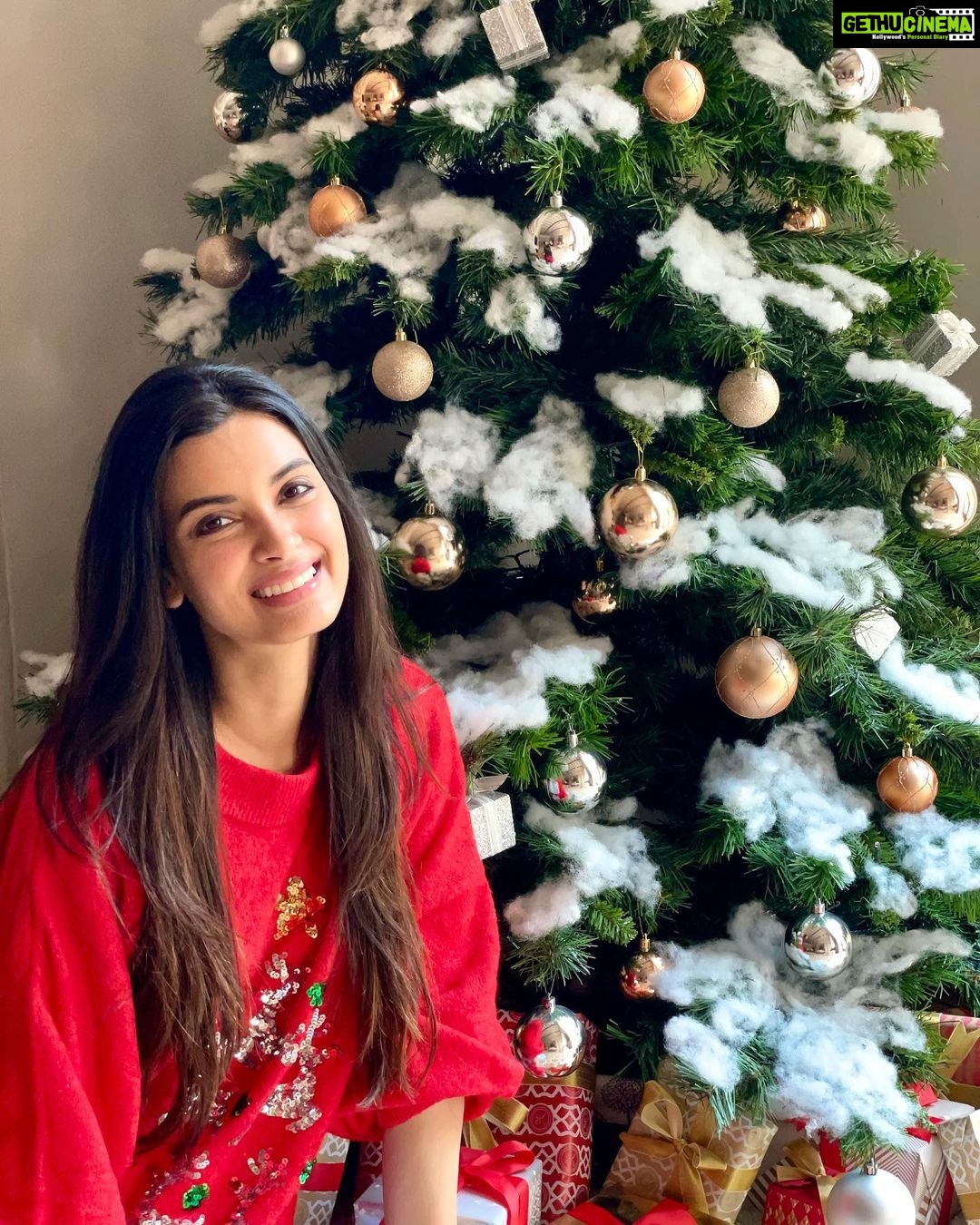 Diana Penty Instagram - Merry Merry everyone 🎄