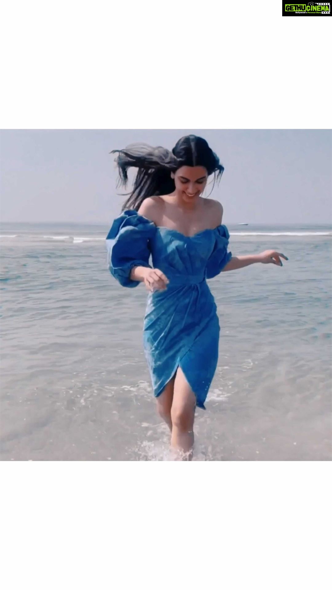 Diana Penty Instagram - Beach Day ☀️🏖
