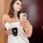 Diana Penty Instagram - #SelfcareSunday! 💅🏻