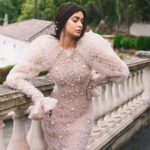 Diana Penty Instagram - Bubble wrap but make it fashion 🐚🕊️ One of my favourites this Cannes ☺️ Outfit : @saiidkobeisy Shoes : @enricocuini Styling: @namitaalexander Style Team : @sabrinawhite98 @gupta_eshaaa Cannes Assistant : @thanishqkokare Hair/Make Up : @shraddhamishra8 Photographer : @eastmancolourr @wilsonballarin #GreyGoose #ViveLeVoyage @festivaldecannes @greygoose @fetch_india Cannes, France