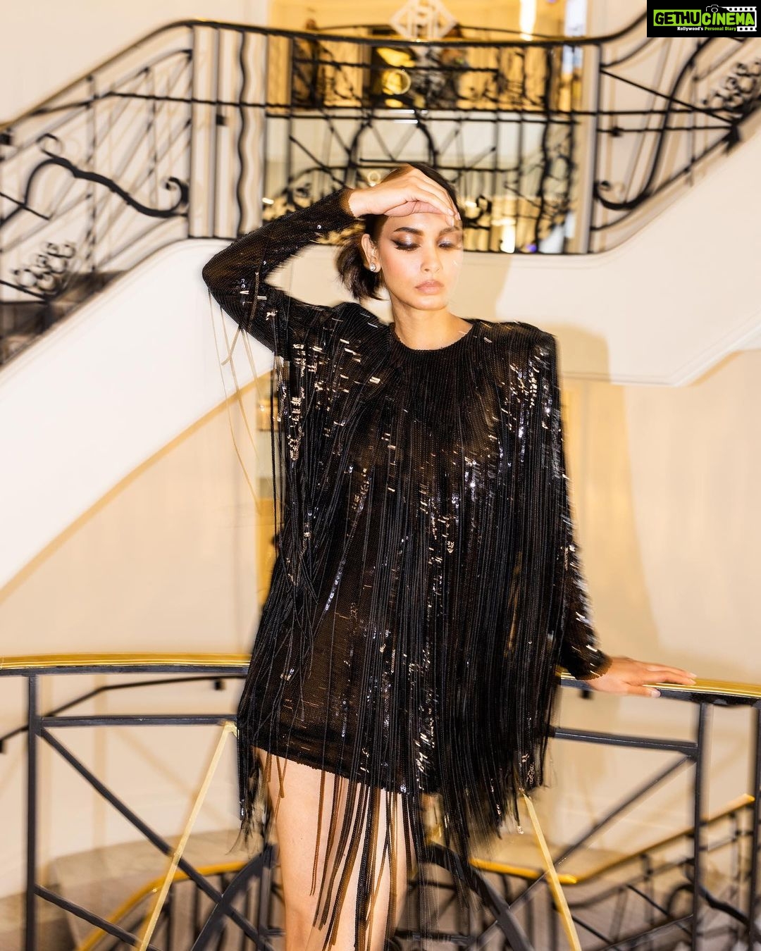 Diana Penty Instagram - Tassels always worth the hassle š¤ Outfit : @philippplein Styling: @namitaalexander Style Team : @sabrinawhite98 @gupta_eshaaa Cannes Assistant : @thanishqkokare Earrings : @seemasomani_finejewels Shoes : @giuseppezanotti Hair/Make Up : @shraddhamishra8 Photographer : @eastmancolourr @wilsonballarin #GreyGoose #ViveLeVoyage @festivaldecannes @greygoose @fetch_india Cannes, France