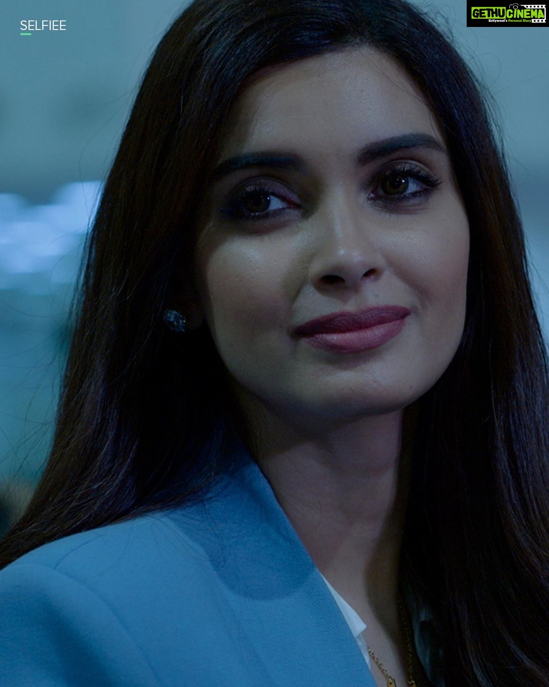 Diana Penty Instagram - This unforgettable fight between a superstar and his biggest fan will have your hearts racing! #Selfiee is Now Streaming. #SelfieeOnHotstar @akshaykumar @therealemraan @nushrrattbharuccha @dianapenty @karanjohar @apoorva1972 @therealprithvi @supriyamenonprithviraj @iamlistinstephen @raj_a_mehta @rishiwrites @dharmamovies @starstudios #CapeOfGoodFilms @prithvirajproductions @vbfilmwala @magicframes2011 @anshul300 @playdmfofficial
