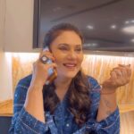 Dipika Chikhlia Instagram - Hello !!!! All you lovely ppl:) #lovely #phone #laugh #funtimes ##instagood #photography #photooftheday #instagram #picoftheday #fashion #beautiful #instadaily #mumbai #style #photo #happy #explore #reelitfeelit #reelofinstagram #reels #fashionreel #moodyreel #mumbaiinstagram #instagramreel #instareel