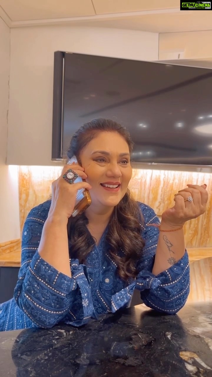 Dipika Chikhlia Instagram - Hello !!!! All you lovely ppl:) #lovely #phone #laugh #funtimes ##instagood #photography #photooftheday #instagram #picoftheday #fashion #beautiful #instadaily #mumbai #style #photo #happy #explore #reelitfeelit #reelofinstagram #reels #fashionreel #moodyreel #mumbaiinstagram #instagramreel #instareel