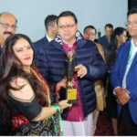 Dipika Chikhlia Instagram - Chief minister of Uttarakhand Pushkar dhamiji … at the Dehradoon film festival ….. #festival #india #hindutva#payal #instagram #instagood #instareel #filmfestival #film