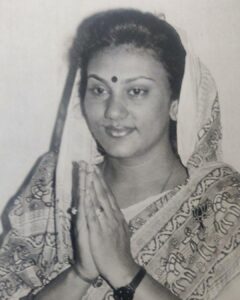 Dipika Chikhlia Instagram - This is  my picture from my election wen i signed my nomination and started my campaign the second one  wen we were done with election  I won …. The toll it took ….success looks different t each time 

#instagood #photography #photooftheday #instagram #picoftheday #fashion #beautiful #instadaily #mumbai #style #photo #happy #explore #reelitfeelit #reelofinstagram #reels #fashionreel #moodyreel #mumbaiinstagram #instagramreel #instareel#dipikachikhlia #dipikachikhliatopiwala #dipika