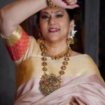 Dipika Chikhlia Instagram - Never miss a occasion to dress up 😇 …,, #instagood #photography #photooftheday #instagram #picoftheday #fashion #beautiful #instadaily #mumbai #style #photo #happy #explore #reelitfeelit #reelofinstagram #reels #fashionreel #moodyreel #mumbaiinstagram #instagramreel #instareel #saree #flowers #post #diwali #jewelry #adorn #youtuber