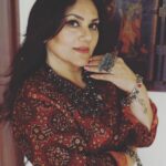 Dipika Chikhlia Instagram - Just a thought …..it’s for everyone to reply ….,if we had complete 22 hr to work and 2 hrs to sleep …what would you have done in those extra hours ….. I would read books #instagood #photography #photooftheday #books #day #long #silverjewelry #oxidisedjewellery #24hours #instagram #picoftheday #fashion #beautiful #instadaily #mumbai #style #photo #happy #explore #reelitfeelit #reelofinstagram #reels #fashionreel #moodyreel #mumbaiinstagram #instagramreel #instareel