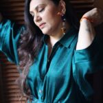 Dipika Chikhlia Instagram - Still in thoughts ….. life and how it changes course …..movies ,tv parliament wife mother bussiness and showbizz … #grateful #instagood #photooftheday #instagram #picoftheday #fashion #beautiful #instadaily #mumbai #style #photo #happy #explore #reelitfeelit #reelofinstagram #reels #fashionreel #moodyreel #mumbaiinstagram #instagramreel #instareel#actor #life #ram #movies #shows #tv #television #tvserials #ramayana