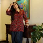 Dipika Chikhlia Instagram - Sometime I wonder ….agar yeh hota toh kaisa hota aur agar mei sitaji na hoti toh kaisa hota 🎼…. #instagood #photography #photooftheday #instagram #picoftheday #fashion #beautiful #instadaily #mumbai #style #photo #happy #explore #reelitfeelit #reelofinstagram #reels #fashionreel #moodyreel #mumbaiinstagram #instagramreel #instareels #navratri #dress #sita #ram #ramayan #think #siya #bajrangbali