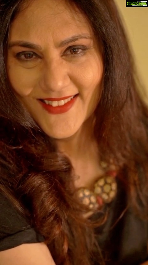 Dipika Chikhlia Instagram - Sometimes all you want is silence and some days a little music in it …. #silence #music #flowers #rose #instagood #photography #photooftheday #instagram #picoftheday #fashion #beautiful #instadaily #mumbai #style #photo #happy #explore #reelitfeelit #reelofinstagram #reels #fashionreel #moodyreel #mumbaiinstagram #instagramreel #instareel#dipikachikhliatopiwala #Trendingreels #viral #Viralvideo #dipikachikhlia