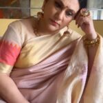 Dipika Chikhlia Instagram - :)) going with the trend #trend #going #insta ##instagood #photography #photooftheday #instagram #picoftheday #fashion #beautiful #instadaily #mumbai #style #photo #happy #explore #reelitfeelit #reelofinstagram #reels #fashionreel #ethnicreels #traditionalwear#manavmanglani #instabollywood