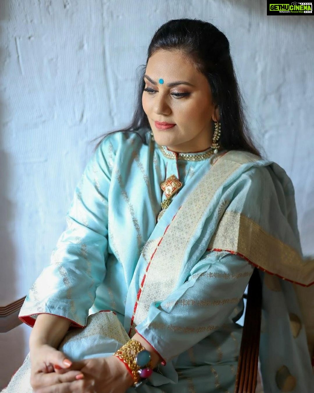 Dipika Chikhlia Instagram - Dont give up ….. hope ,desire ,relationship education ,career …..it’s all there just a step away …. #instagood #photography #photooftheday #instagram #picoftheday #fashion #beautiful #instadaily #mumbai #style #photo #happy #explore #reelitfeelit #reelofinstagram #reels #fashionreel #moodyreel #mumbaiinstagram #instagramreel #instareel #giveup #never #hope #education #desire #work