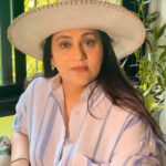 Dipika Chikhlia Instagram - Love wearing hat caps and topi “s … can you blame me. 😂 after al I am topiwala …#dipikachikhliatopiwala #cap hat #crown #travel #dream #instagood #photography #photooftheday #instagram #picoftheday #fashion #beautiful #instadaily #mumbai #style #photo #happy #explore #reelitfeelit #reelofinstagram #reels #fashionreel #moodyreel #mumbaiinstagram #instagramreel #instareel#dipikachikhliatopiwala #Trendingreels #viral #Viralvideo