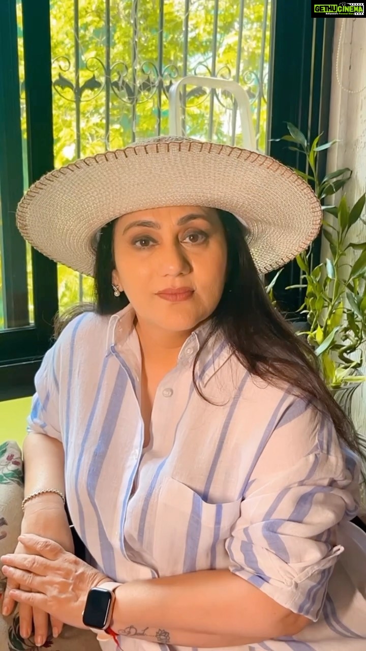 Dipika Chikhlia Instagram - Love wearing hat caps and topi “s … can you blame me. 😂 after al I am topiwala …#dipikachikhliatopiwala #cap hat #crown #travel #dream #instagood #photography #photooftheday #instagram #picoftheday #fashion #beautiful #instadaily #mumbai #style #photo #happy #explore #reelitfeelit #reelofinstagram #reels #fashionreel #moodyreel #mumbaiinstagram #instagramreel #instareel#dipikachikhliatopiwala #Trendingreels #viral #Viralvideo