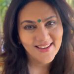 Dipika Chikhlia Instagram - Synched on a male voice … loved the song too much ….😊 #hindi #songs #films #letters #instagood #photography #photooftheday #instagram #picoftheday #fashion #beautiful #instadaily #mumbai #style #photo #happy #explore #reelitfeelit #reelofinstagram #reels #fashionreel #moodyreel #mumbaiinstagram #instagramreel #instareel#dipikachikhliatopiwala #Trendingreels #viral #Viralvideo #dipikachikhlia