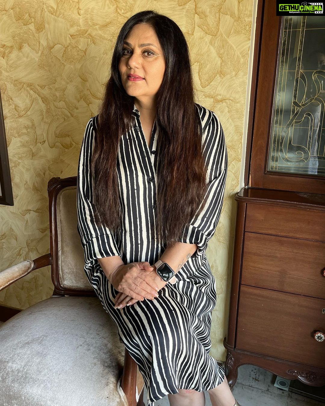 Dipika Chikhlia Instagram - Some days the only music you want is silence #instagood #photography #photooftheday #instagram #picoftheday #fashion #beautiful #instadaily #mumbai #style #photo #happy #explore #reelitfeelit #reelofinstagram #reels #fashionreel #moodyreel #mumbaiinstagram #instagramreel #instareel#dipikachikhliatopiwala #Trendingreels #viral #Viralvideo